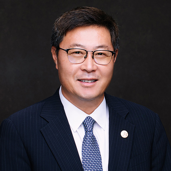 KEN CHOE